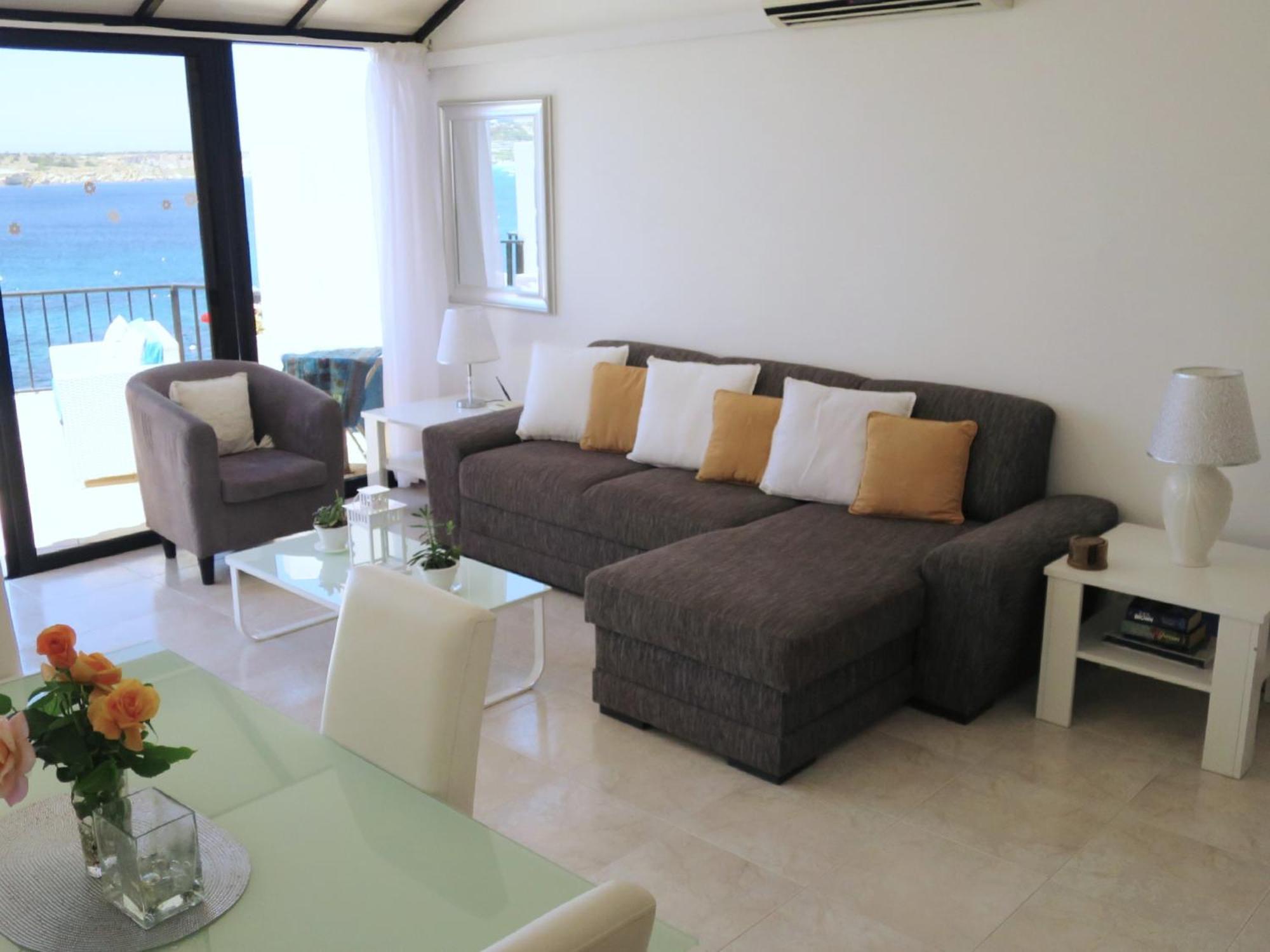 Seafront Apartment Terrace, Lounger & Panoramic Ocean Views Mellieha Exterior photo